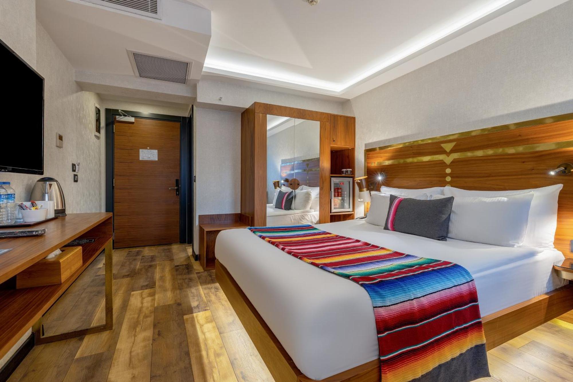Hay Hotel Alsancak Ізмір Екстер'єр фото